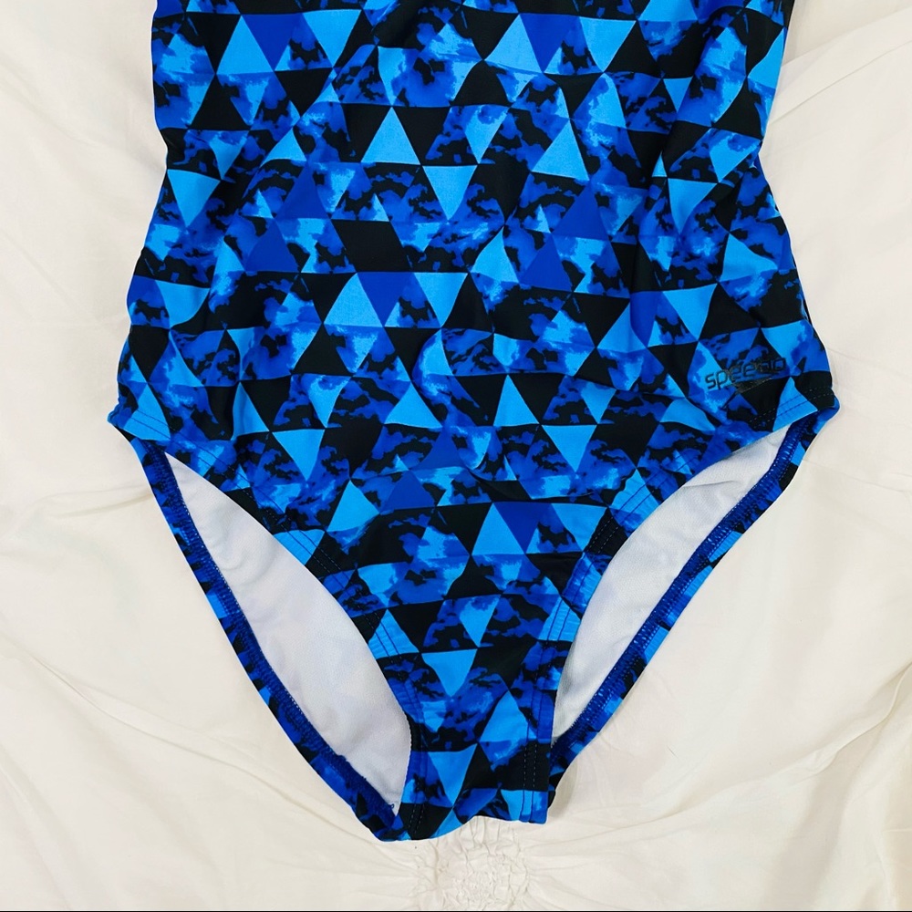 Speedo Swim suit - Picture 2 of 7